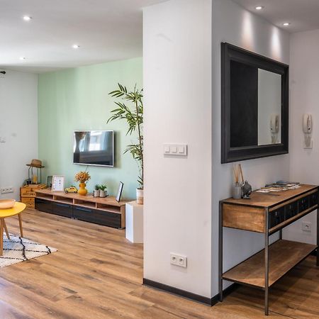 Appartement Centre De Систерон Экстерьер фото